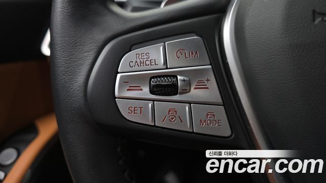 BMW 3-Series 2024 — photo 32