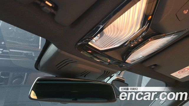 BMW 3-Series 2024 — photo 33