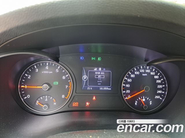 Kia K5 2018 — photo 9