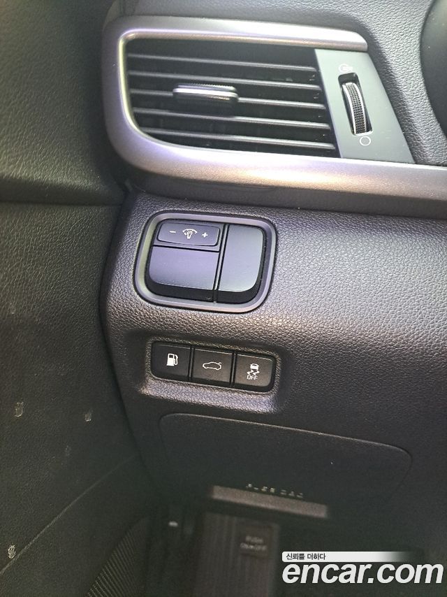 Kia K5 2018 — photo 10