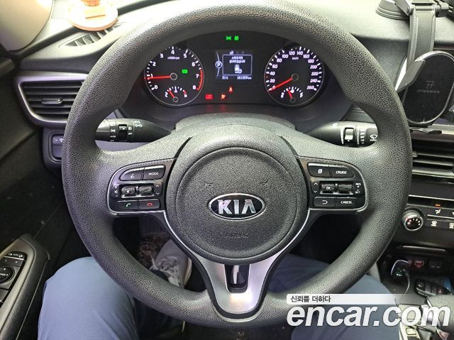 Kia K5 2018 — photo 18