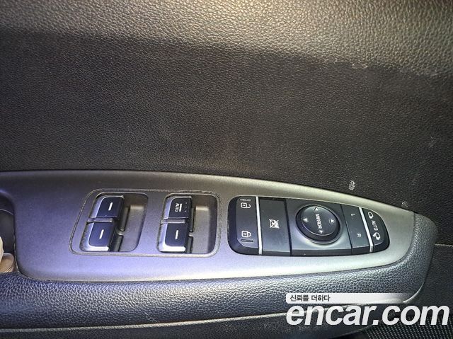 Kia K5 2018 — photo 19