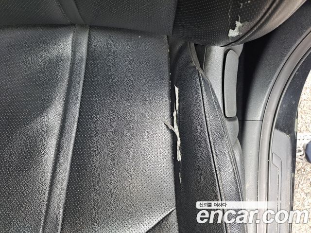 Kia K5 2018 — photo 16