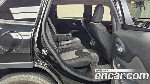 Jeep Cherokee 2017 — photo 12