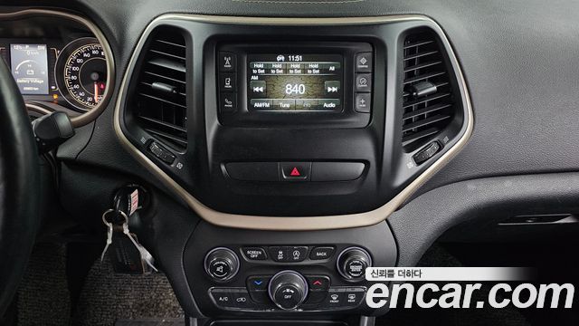 Jeep Cherokee 2017 — photo 16