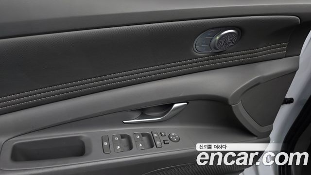 Hyundai AVANTE 2024 — photo 23