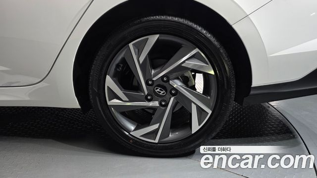 Hyundai AVANTE 2024 — photo 7