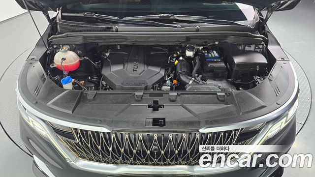 Kia Canival 2021 — photo 6
