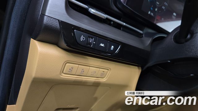 Kia Canival 2021 — photo 22