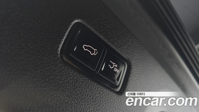 Kia Canival 2021 — photo 26