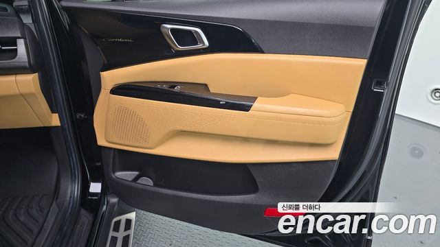 Kia Canival 2021 — photo 14