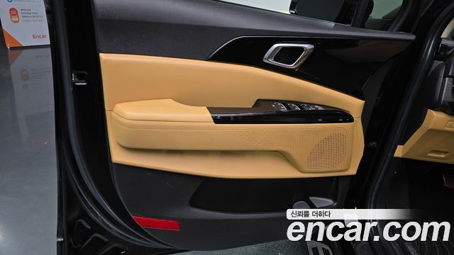 Kia Canival 2021 — photo 15