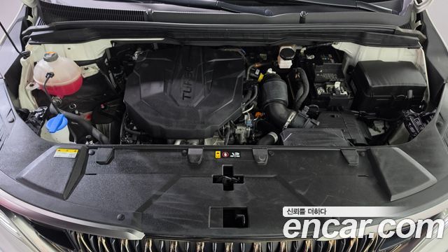 Kia Canival 2023 — photo 6
