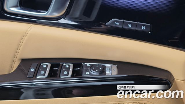 Kia Canival 2023 — photo 17