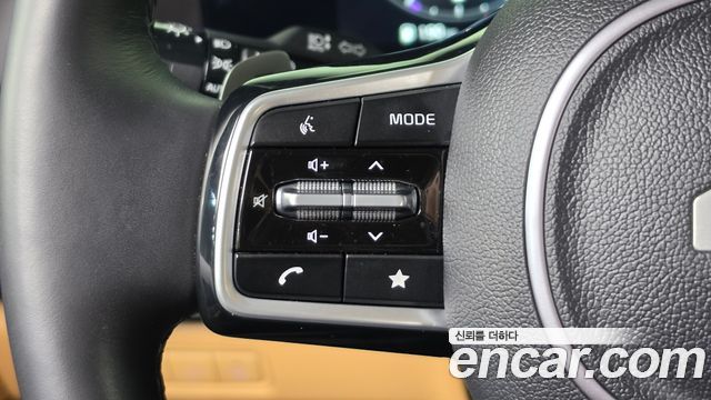 Kia Canival 2023 — photo 20