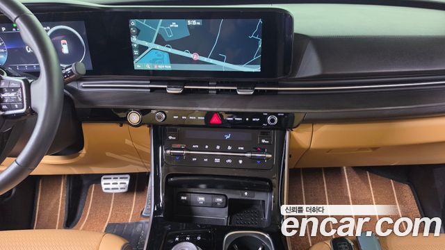 Kia Canival 2023 — photo 22
