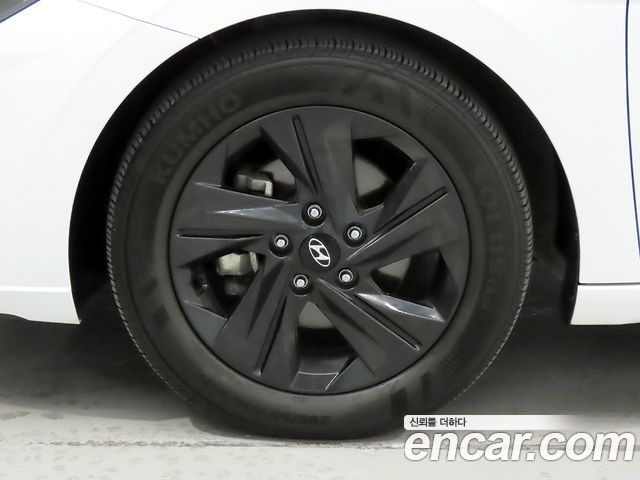 Hyundai AVANTE 2023 — photo 5