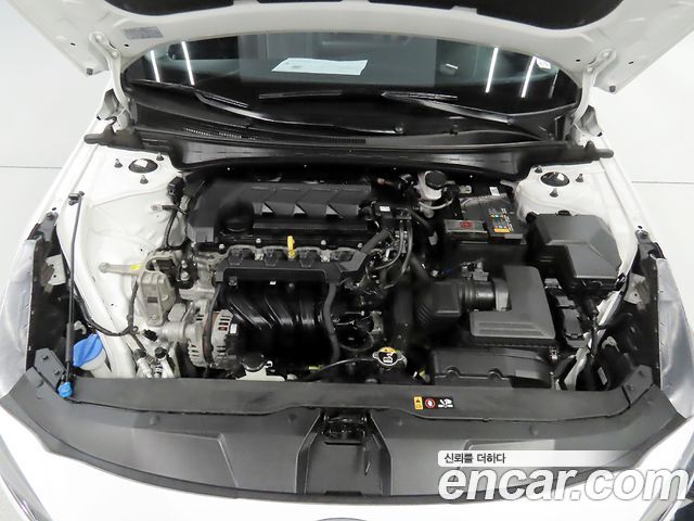 Hyundai AVANTE 2023 — photo 6