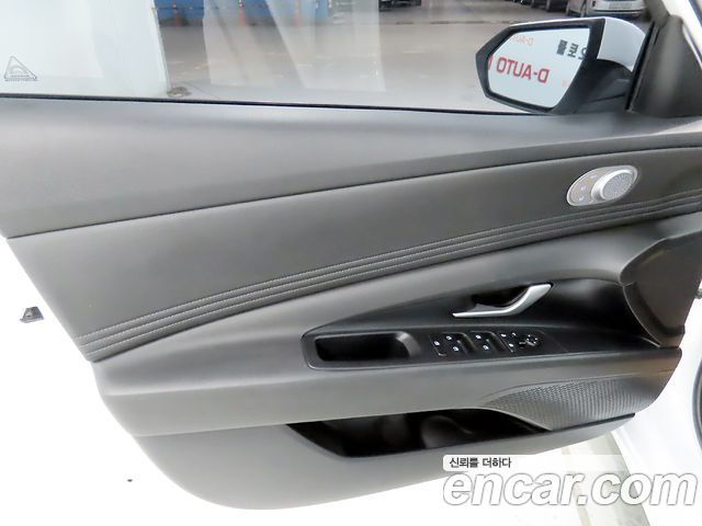 Hyundai AVANTE 2023 — photo 15