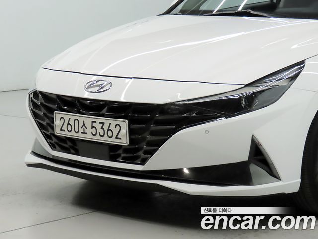 Hyundai AVANTE 2023 — photo 18