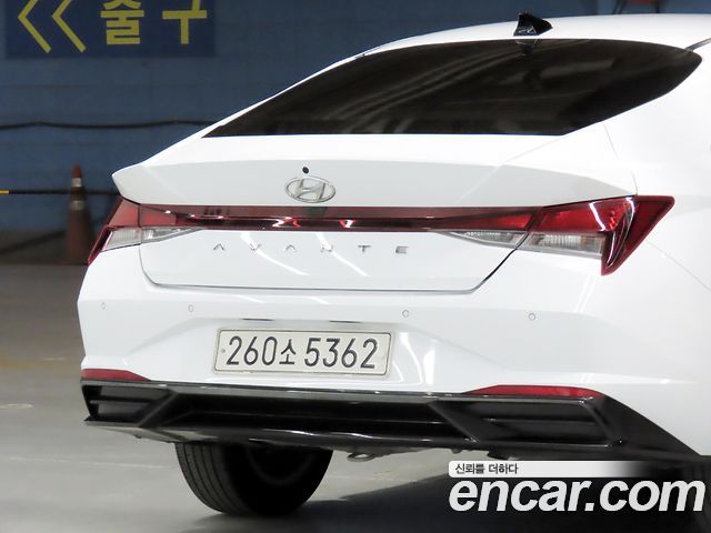 Hyundai AVANTE 2023 — photo 19