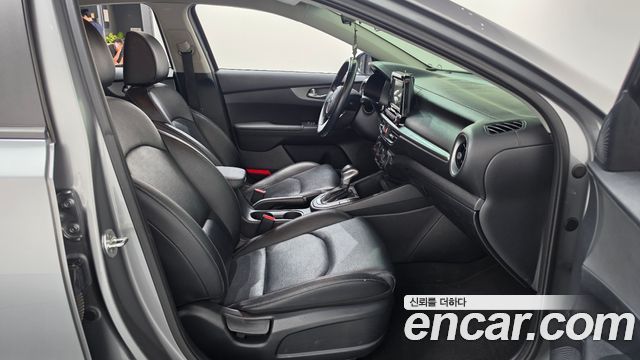 Kia K3 2021 — photo 11
