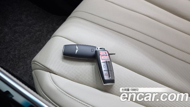 Genesis GV80 2022 — photo 21