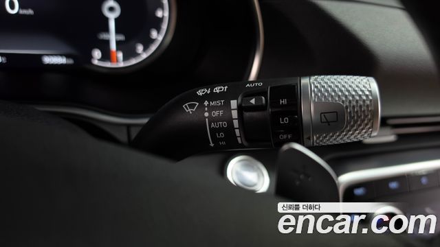 Genesis GV80 2022 — photo 26