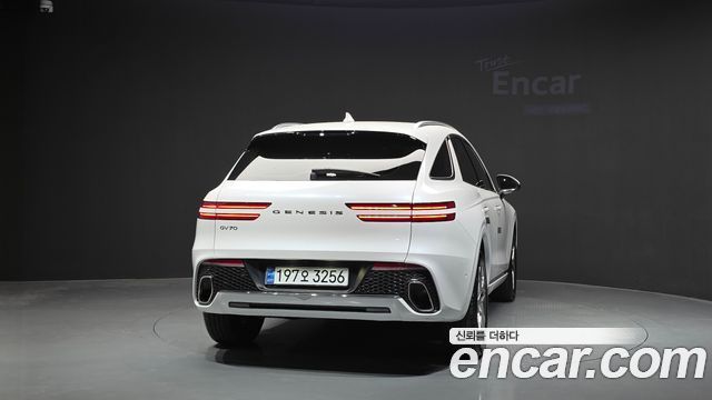 Genesis GV70 2024 — photo 4