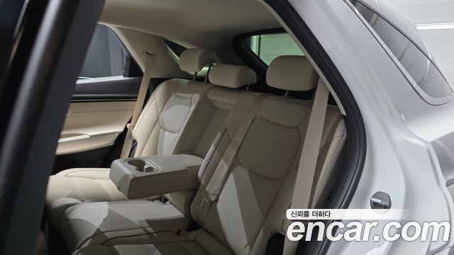 Genesis GV70 2024 — photo 18
