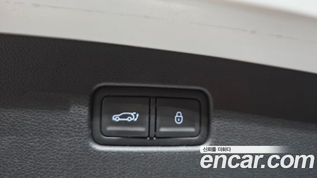 Genesis GV70 2024 — photo 22