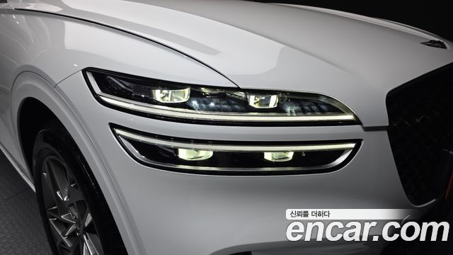 Genesis GV70 2024 — photo 8