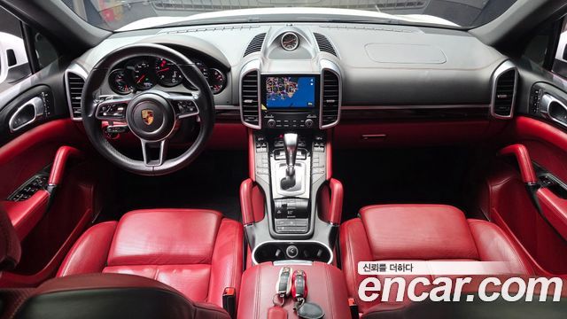 Porsche Cayenne 2017 — photo 7