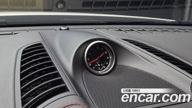 Porsche Cayenne 2017 — photo 19