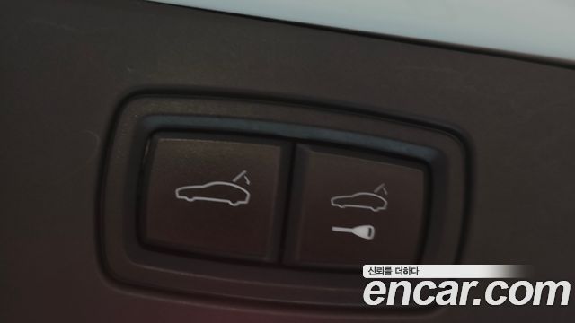 Porsche Cayenne 2017 — photo 20