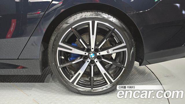 BMW 5-Series 2026 — photo 7
