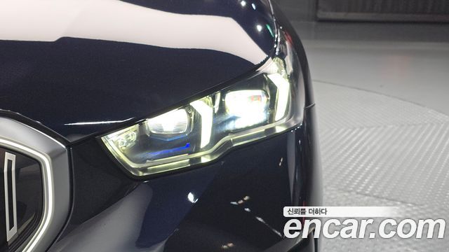 BMW 5-Series 2026 — photo 8