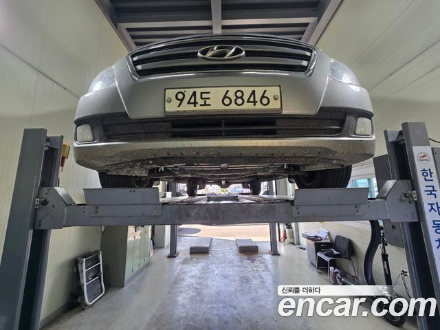 Hyundai Starex 2017 — photo 1