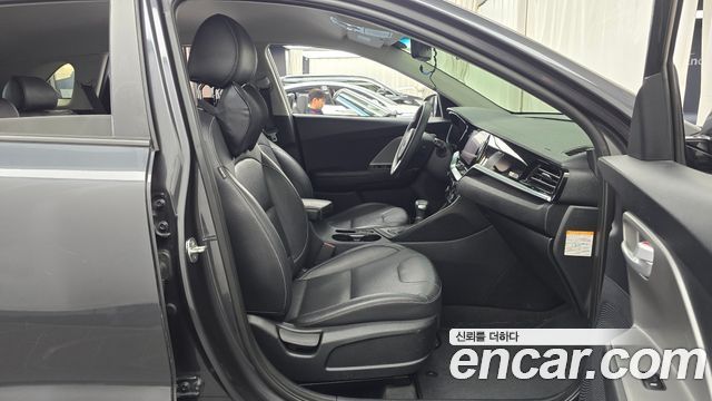 Kia Niro 2020 — photo 16