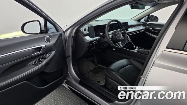 Hyundai Sonata 2025 — photo 13