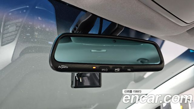 Hyundai AVANTE 2016 — photo 24