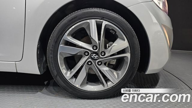 Hyundai AVANTE 2016 — photo 7