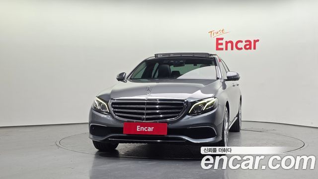 Mercedes-Benz E-Class 2019 — photo 3