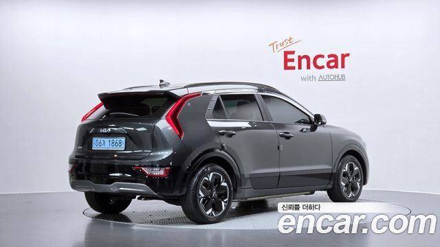 Kia Niro 2024 — photo 2