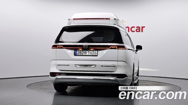 Kia Canival 2021 — photo 4