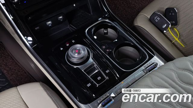 Kia Canival 2021 — photo 12