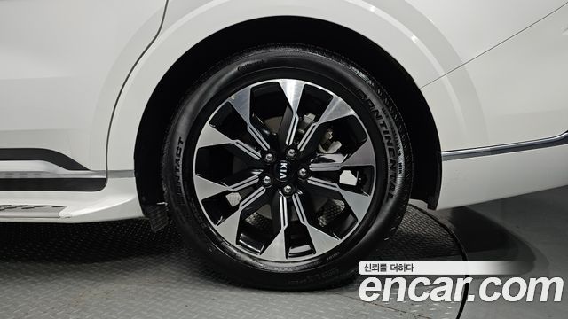 Kia Canival 2021 — photo 7