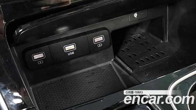 Kia Canival 2021 — photo 29