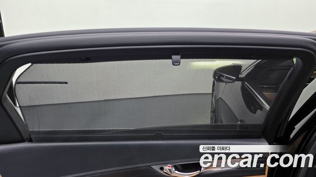 Kia K9 2023 — photo 18