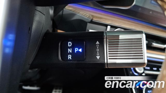 Hyundai Santafe 2024 — photo 12